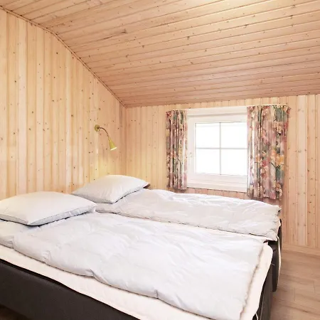 8 Person Holiday In Bl Vand